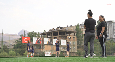 Kadın futbolunun yıldızları ödüllerine kavuşuyor... “Kristal Ayaklar” ödül töreni Ankara’da yapılacak