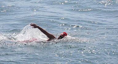 Kıtalar arası tek yüzme yarışına İBB'den tam destek 