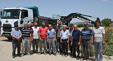MASKİ'den Yeşilköy Mahallesi'nde dere temizliği