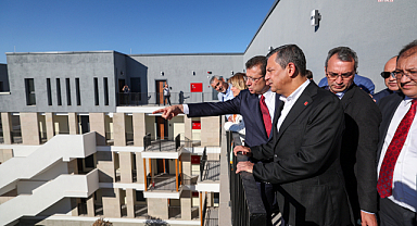 Özgür Özel Hacıbektaş'ta İBB tarafından hizmete sunulan KİPTAŞ Hacıbektaş Mihmandar Projesini ziyaret etti