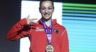 Paris 2024 Oyunları'nda Buse Naz Çakıroğlu gümüş madalya kazandı