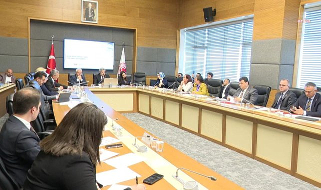 TBMM Dijital Mecralar Komisyonu, muhalefetin çağrısı üzerine Instagram engelini görüşmek üzere 16 Ağustos'ta toplanacak