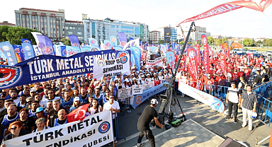 TÜRK-İŞ mitingi: Bozulan ekonominin bedelini biz ödemeyeceğiz