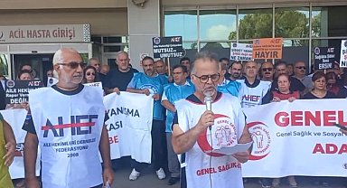 Adana'da aile hekimine saldırı protesto edildi: "Ya bu işi çözsünler, ya da gitsinler"