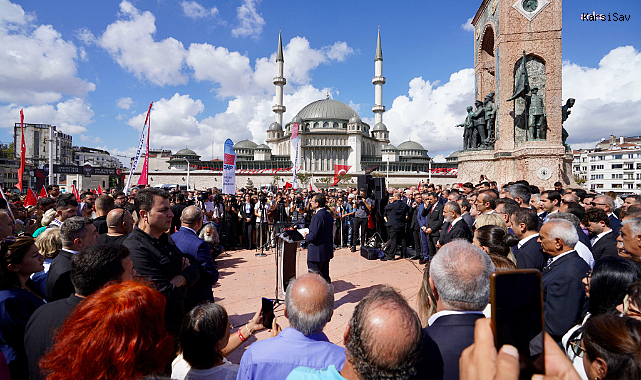CHP'nin 101. yaşı kutlamasında İmamoğlu: İktidar yolculuğunun en çalışkan neferi olacağıma hepinize söz veriyorum