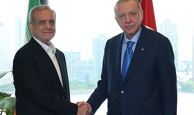 Cumhurbaşkanı Erdoğan, İran Cumhurbaşkanıyla Türkevi'nde görüştü