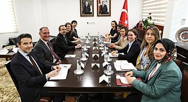 Dışişleri Bakan Yardımcısı Ekinci, ABD'li Bass başkanlığındaki heyetle görüştü