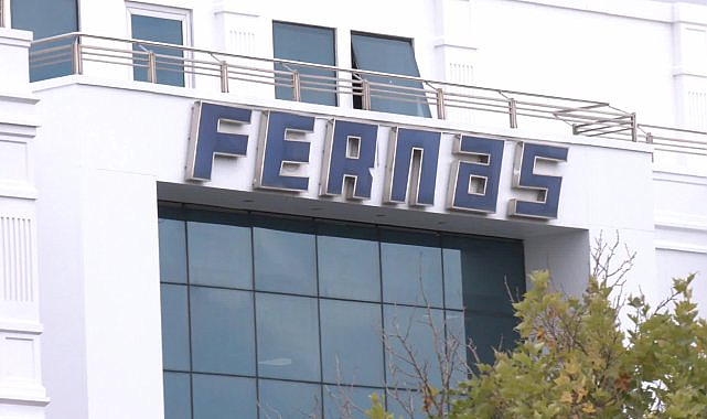 Fernas işçilerinin şirketin genel merkezi önündeki eylemine müdahale edildi, 25 madenci gözaltına alındı