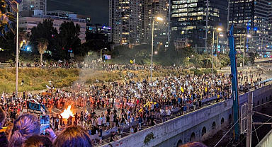 Gazze'de altı rehinenin öldürülmesinin ardından İsrail'in pek çok şehrinde büyük çaplı protesto eylemleri yapıldı