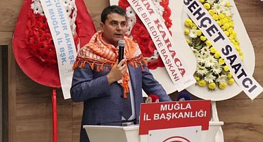 Gültekin Uysal: "Bir kişinin adeta tutsağı, rehinesi haline gelmiş bir memleketteyiz"