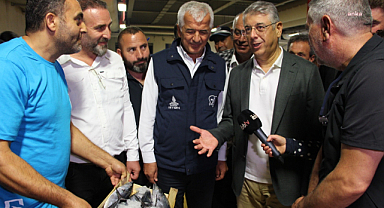 İstanbul'da balığın bolluğu balıkçıların yüzünü güldürdü