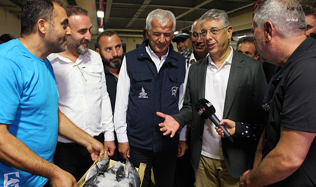 İstanbul'da balığın bolluğu balıkçıların yüzünü güldürdü