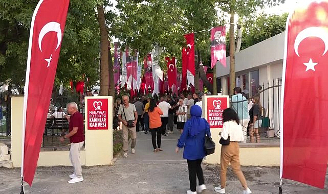 Manavgat Belediyesi'nin Kadınlar Kahvehanesi açıldı