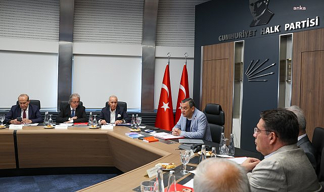 Özgür Özel, Dış Politika Danışma Kurulu toplantısına başkanlık etti