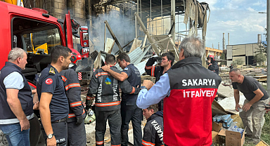 Sakarya'da Fabrikanın Yönetim Kurulu Üyesi Özgüçlü: Fabrikada 7-24 mesai var. İlk uçakla Sakarya'ya gidiyorum"