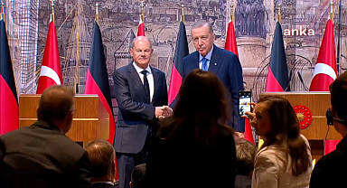 Almanya Başbakanı Olaf Scholz, ortak basın açıklaması: Göç ve mülteciler konusunda Türkiye önemli çabalar harcıyor. 