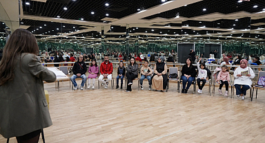 Beylikdüzü Belediyesi, İngilizce Konuşma Kulübü açtı