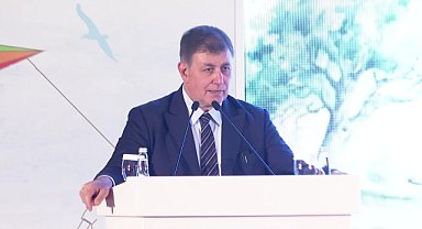 Cemil Tugay: ''Akdeniz'i en fazla kirleten ülkeler arasında birincisi sıradaki ülke Türkiye'dir''