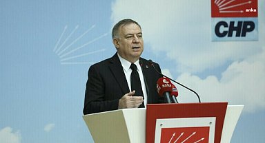 Gökan Zeybek, Bakan Murat Kurum'a askıya alınan Rumelihisarı Mahallesi imar planı değişikliklerini sordu 