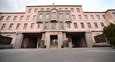 Güvenlik kaynakları: Suriye tarafında seken bir roket mayınlı araziye düştü. Birliklerimizin herhangi bir dahli yoktur