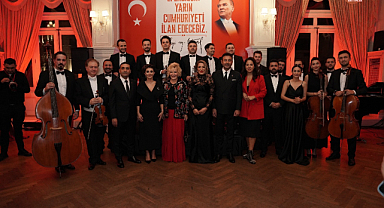 Pera Palas'ta Cumhuriyet'in 101. yılına özel Cumhuriyet Balosu