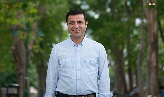 Selahattin Demirtaş, kadına şiddetle ilgili acil önlemleri sıraladığı bir çağrı yaptı