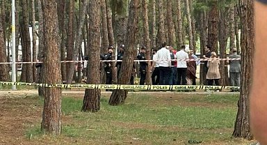 Uyuşturucudan çok sayıda suç kaydı olan şahıs, hastane bahçesinde eşini öldürüp intihar etti