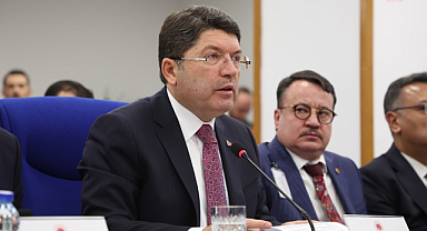 Bakan Tunç'tan, Özgür Özel'e görüşme izni tepkisi: "Takdir yetkim olan konuda bu şekilde konuşursanız, hiç üslubum olmayan bir şekilde cevap alırsınız"