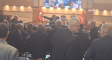 İBB Meclisi'nde gerginlik