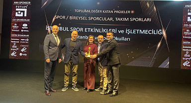 “İstanbul Spor Okulları Projesi” ile İBB Spor İstanbul, Yılın Spor Ödülü'nü kazandı