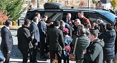 Tarım ve Orman Bakanı Yumaklı, sokak hayvalarının kısırlaştırılması için ayrılan bütçeyi açıkladı