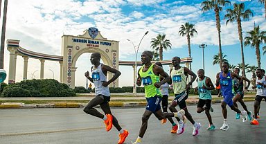 6. Uluslararası Mersin Maratonu'na 30 ülkeden 2 bin 172 sporcu katıldı