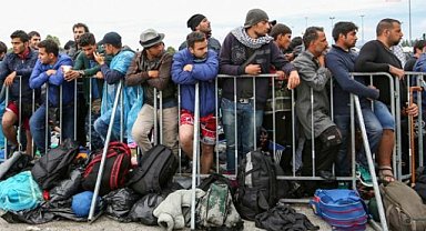 Colani, yurt dışındaki Suriyelilerin "geri getirilmesi" gerektiğini vurguladı