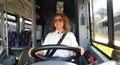 İETT'nin merkezi ve turistik bölgelerde görev yapan kaptanlarına İngilizce eğitimi 