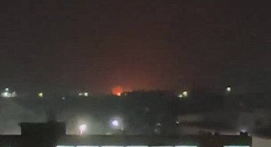 İsrail, Suriye'de Lazkiye Limanı ve Kamışlı Havaalanı'nı vurdu