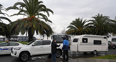 Kartal’da, Kamusal Alanları İşgal Eden Karavanlara Müdahale Ediliyor