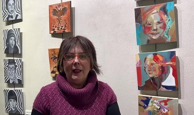 Rize'de 24 ressam, "Yılbaşı küçük işler" adlı resim sergisi açtı