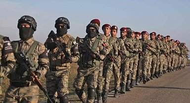 Suriye devlet medyası: "Suriye ordusu, Deyrizor ve kırsalının tamamında, hiçbir noktadan geri çekilmemiştir"