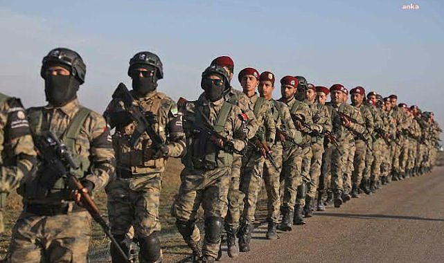Suriye Ordusunun Süveyda ve Dera kentlerinde yeniden konuşlandığı ileri sürüldü