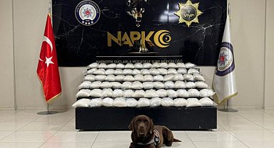 Van'da bir araçta 143 kilo metamfetamin ele geçirildi: 2 kişi tutuklandı