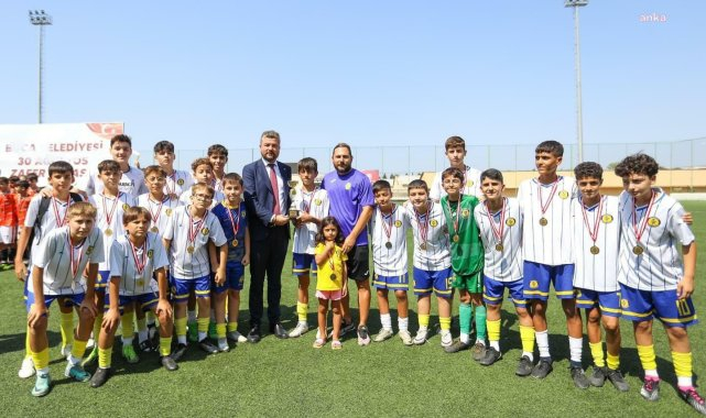 Buca Belediye Spor U-14 Takımı Türkiye şampiyonasında