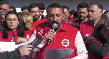 İzmir'de Genel İş Sendikası üyesi belediye işçilerinin ücretsiz izne çıkarılması protesto edildi