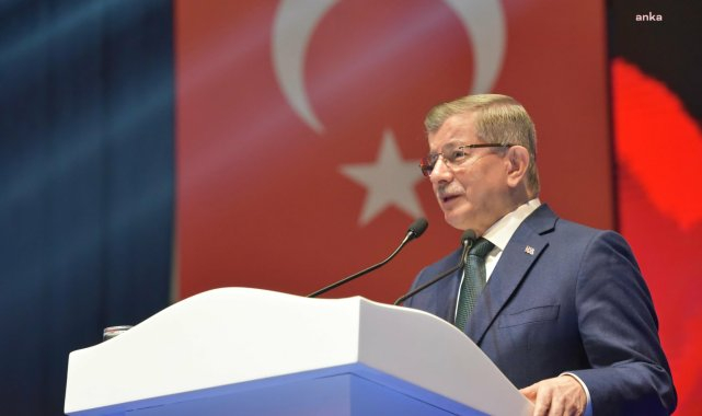 Ahmet Davutoğlu'ndan Özdağ açıklaması: "Apaçık yargı eliyle siyasete müdahaledir"