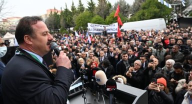 Yavuz Ağıralioğlu: 