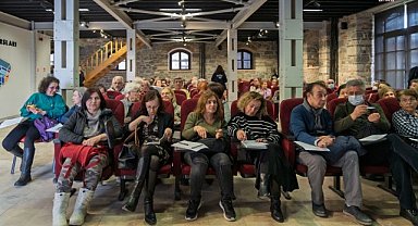 60 yaş üzeri vatandaşlara eğitim verilecek: İzmir'in 3. Yaş Üniversitesi'nde ilk ders başladı