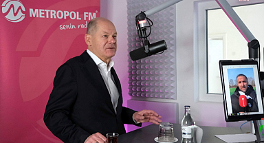 Almanla Başbakanı Olof Scholz, Almanya'da Türkçe yayın yapan bir radyoya konuk oldu
