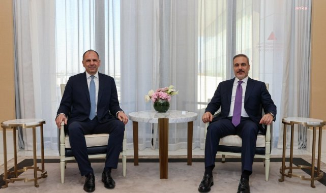 Bakan Fidan, Doha'da Yunan mevkidaşı Yorgo Gerapetritis ile görüştü