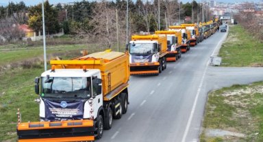 Beylikdüzü Belediyesi, beklenen kar yağışı öncesi hazırlıklarını tamamlandı