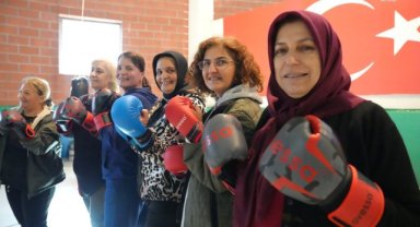 Çukurovalı kadınlar yakın savunmayı öğreniyor