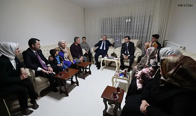 Cumhurbaşkanı Erdoğan, Adıyaman BAYKAR Konutları'nda ikamet edenleri ziyaret etti